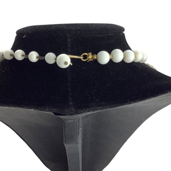 Vtg Made in Japan Leaf Necklace Coastal Style Faux Shell White Gold Tone Boho - Picture 3 of 7